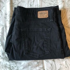 Women’s Levi Straight Leg Black Jeans